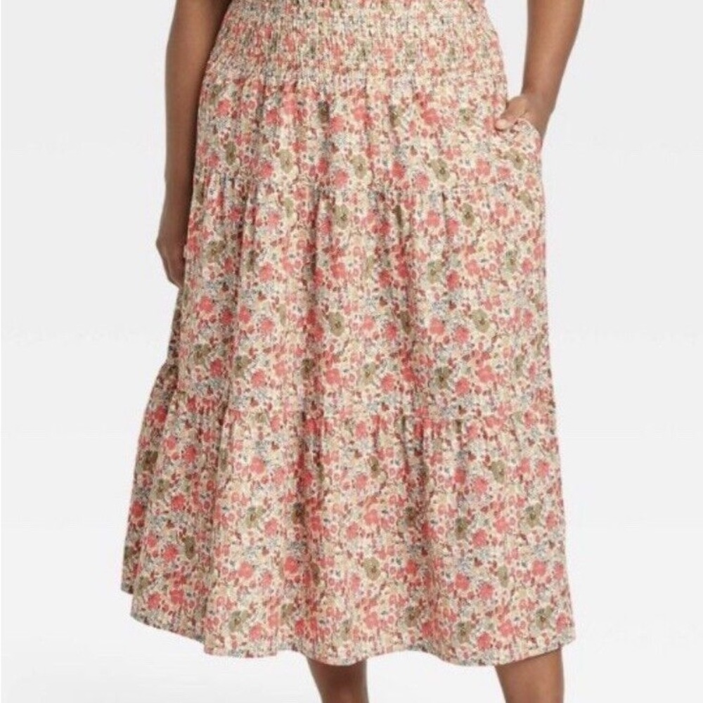 Universal Thread Coral Floral High Rise Midi Tired Ruffle Skirt. NWOT
